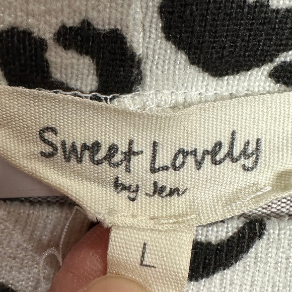 Sweet Lovely By Jen multi color pattern long sleeve blouse sz L GUC - Picture 2 of 4